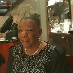 Meet your Posher, Daisy lee